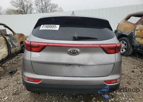 2019 Kia Sportage Lx z USA, uszkodzony, nr VIN KNDPMCAC2K7617343